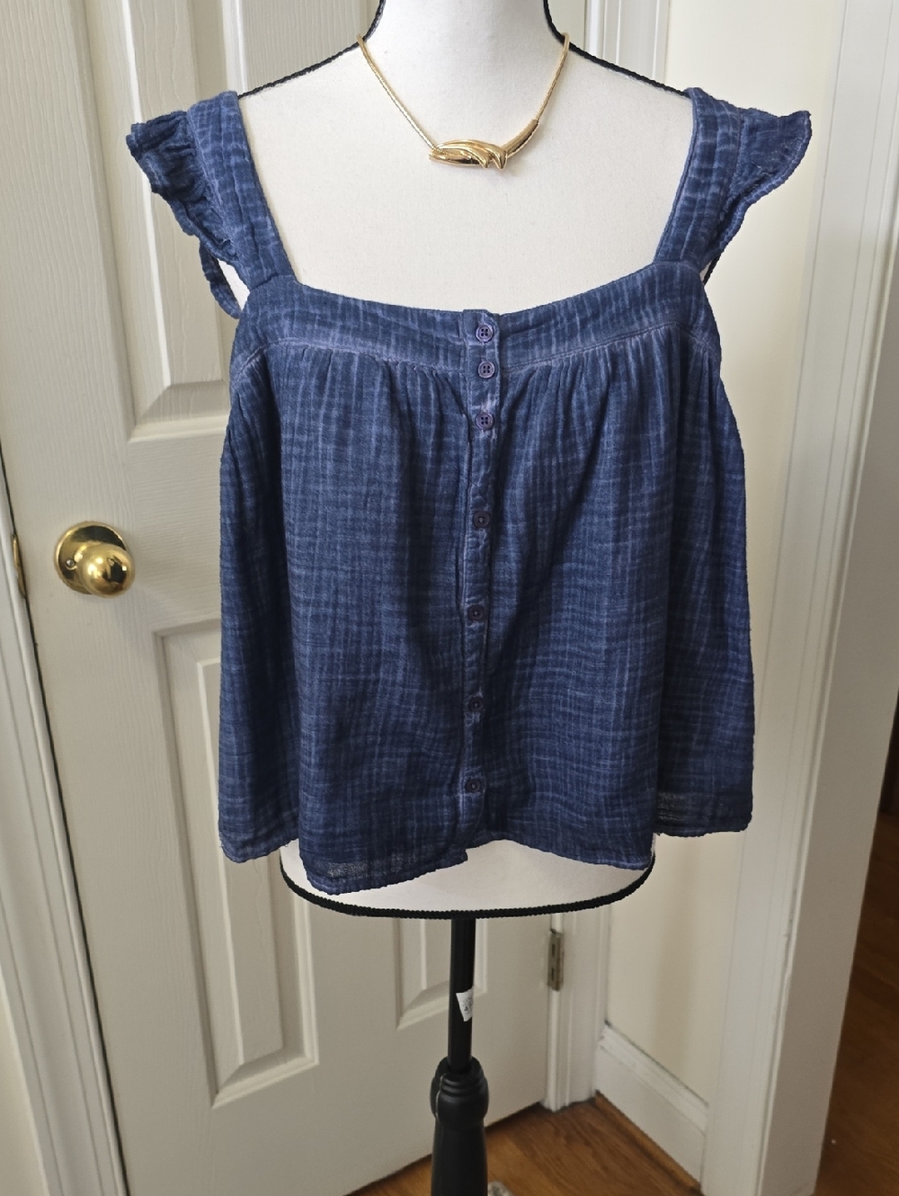 TRUE CRAFT BRAND WOMEN'S JUNIOR SIZE BLUE SUMMER CROP TOP WITH RUFFLED STRAPS XL